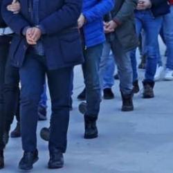 Ankara'da FET&Ouml; operasyonu: G&ouml;zaltılar var