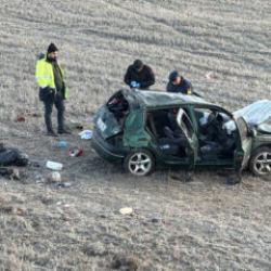 K&uuml;tahya'da feci kaza: 1 &ouml;l&uuml;, 2 yaralı! 