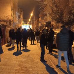 Sahurda dehşet: 18 yaşındaki kız babasını &ouml;ld&uuml;rd&uuml;!