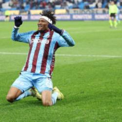 Trabzonspor'un yeni transferi Nwaiwu: '&Ccedil;ok agresifim'