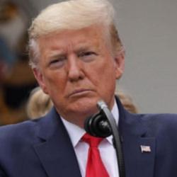 Trump'ı İran'a saldırmaya ikna eden isim ortaya &ccedil;ıktı! "Her şey golf sahasında başladı"