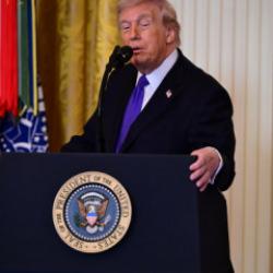 Trump'ın g&ouml;r&uuml;nt&uuml;s&uuml; şoke etti! ABD'de g&uuml;ndem oldu! Beyaz Saray nedenini a&ccedil;ıkladı