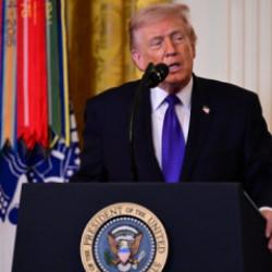 Trump'tan İran a&ccedil;ıklaması: Konuşmak istiyorlar, ge&ccedil; dedim