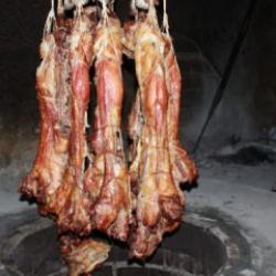 Uyuyan yiyemiyor: Tatmak i&ccedil;in 6 saat &ouml;nceden arıyorlar!