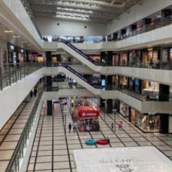 AVM'lerde tarihi ciro rekoru: 2025'te ulaşılan rakam dudak u&ccedil;uklattı