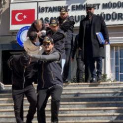 Kadık&ouml;y'de hırsızlık: Merdivenle girdiler, evdekileri bağlayıp altınları &ccedil;aldılar