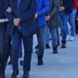 Adana merkezli dolandırıcılık operasyonunda 8 zanlı tutuklandı