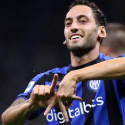 Ayrılık an meselesi! Galatasaray'ın Hakan &Ccedil;alhanoğlu i&ccedil;in &ouml;deyeceği bonservis a&ccedil;ıklandı