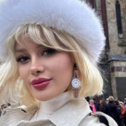 Sosyal medya &uuml;nl&uuml;s&uuml; Ayşeg&uuml;l Eraslan evinde &ouml;l&uuml; bulundu! Yaptığı paylaşım dikkat &ccedil;ekti 