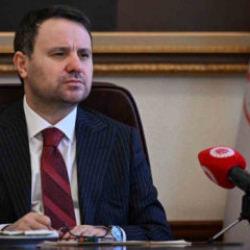 Bakan G&uuml;rlek'ten İslamofobi a&ccedil;ıklaması: Mesele İslam d&uuml;şmanlığı!