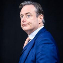 Bel&ccedil;ika Başbakanı'nın &ccedil;ıkışı Avrupa'da g&uuml;ndem oldu, ABD'yi salladı! Liderler aynı fikirde!