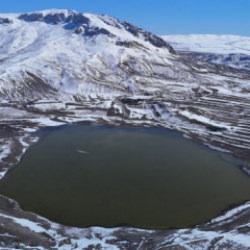 Bir d&ouml;nem tamamen kuruyan g&ouml;l yeniden su tuttu