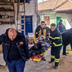 &Ccedil;orum'da facia: Kardeşlerden biri g&ouml;&ccedil;&uuml;k altında kaldı, diğerinin parmakları koptu