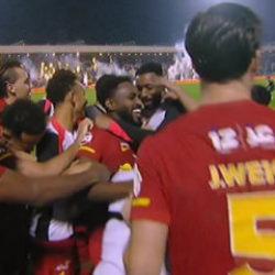 Mucize geri d&ouml;n&uuml;ş! 90+1'de 2-1 olan ma&ccedil;ı 90+9'da 3-2 kazandılar