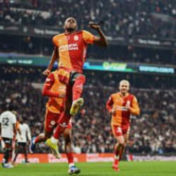 Osimhen dev ma&ccedil; &ouml;ncesi b&uuml;y&uuml;k bir s&uuml;rpriz yaşayabilir