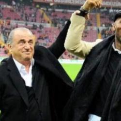 Osimhen'e idol&uuml; Drogba'dan duygusal mesaj: Sana s&ouml;ylemiştim...