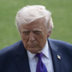 Savaşta bir ilk! Trump'ı delirtecek g&ouml;r&uuml;nt&uuml; ortaya &ccedil;ıktı: ABD &uuml;ss&uuml; savunmasız kaldı! 