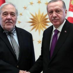 Siyasilerden İlber Ortaylı i&ccedil;in art arda taziye mesajları