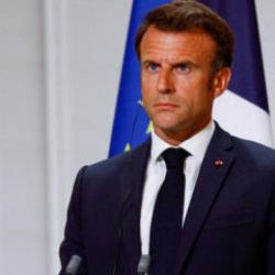 Son dakika: Fransa şokta, Macron duyurdu: Tabur vuruldu, &ouml;l&uuml; ve yaralı askerler var