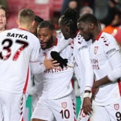 Temsilcimizde hedef &ccedil;eyrek final! Samsunspor - Rayo Vallecano: Muhtemel 11'ler