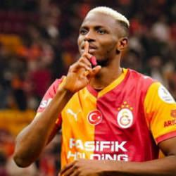 Transfer piyasası karıştı! Real Madrid'den Osimhen i&ccedil;in tarihi teklif