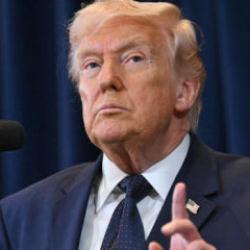 Trump'tan İran a&ccedil;ıklaması: Daha sert vuracağız!