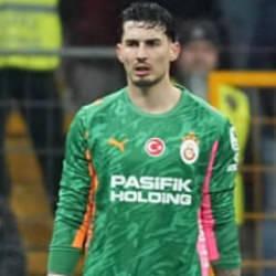 Uğurcan &Ccedil;akır'dan alkışlanacak hareket