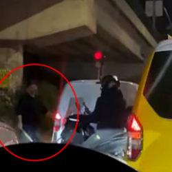 Yer: Adana! Sopayla aracından inen s&uuml;r&uuml;c&uuml;ye 201 bin TL ceza kesildi