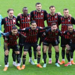 1. Lig'de &Ccedil;orum fırtınası! Hoca değişti galibiyetler peş peşe geldi