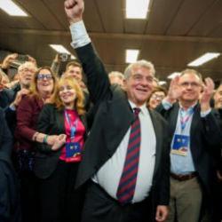 50 bine yakın oy kullanıldı! 2031'e kadar başkanlığa se&ccedil;ildi