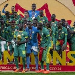 Afrika Kupası'nda kriz b&uuml;y&uuml;yor! Senegal kupayı orduya teslim etti