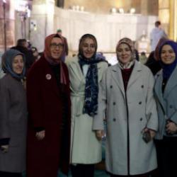 AK Parti Kadın Kolları'nın 300 bini aşkın hatminin duası Ayasofya'da yapıldı