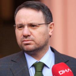 Akın G&uuml;rlek&rsquo;in a&ccedil;ıklaması sonrası CHP&rsquo;de panik! &Ouml;zg&uuml;r &Ouml;zel'den 'B&ouml;cek' hamlesi