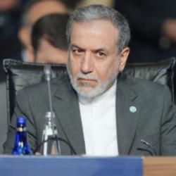 Arak&ccedil;i&rsquo;den ABD&rsquo;li gazeteciye ters k&ouml;şe: &ldquo;Saldırmazsanız g&uuml;vendeler&rdquo;