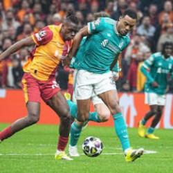 Anfield'ta &ccedil;eyrek final ma&ccedil;ı! Aslan nasıl tur atlar? Liverpool-G.Saray: Muhtemel 11'ler