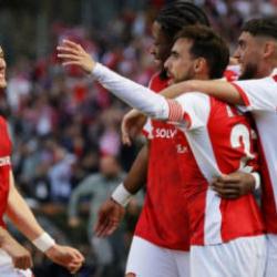 Avrupa'da bir geri d&ouml;n&uuml;ş daha! 2-0'dan d&ouml;n&uuml;p &ccedil;eyrek finalist oldular