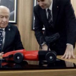 Bah&ccedil;eli'den &Uuml;lk&uuml; Ocakları'na iki talimat! Yarış arabalarına isim verdi