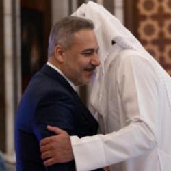 Bakan Fidan, Katar Emiri Al Thani ile bir araya geldi