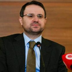 &Ouml;zg&uuml;r &Ouml;zel&rsquo;in 'L&uuml;ksemburg' iddiası &ccedil;&ouml;kt&uuml;: Bakan G&uuml;rlek hakkında net a&ccedil;ıklama