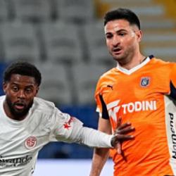 Başakşehir'de sessiz gece! Puanlar paylaşıldı