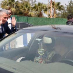 Bir g&uuml;nde 25 bin ara&ccedil; il&ccedil;eye girdi: Kaymakam gelenleri karşıladı!