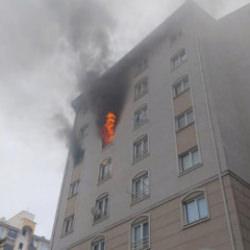 Bursa'da 8 katlı apartmanda yangın paniği