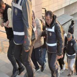 Eskişehir merkezli yasa dışı bahis ve dolandırıcılık operasyonunda 32 tutuklama