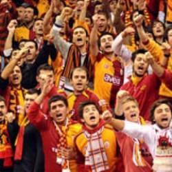 Galatasaray yeni transferini a&ccedil;ıkladı!