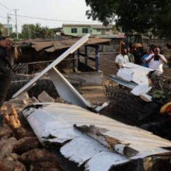Gana'da k&uuml;&ccedil;&uuml;k u&ccedil;ak anaokulu bah&ccedil;esine d&uuml;şt&uuml;: 2 &ouml;l&uuml;
