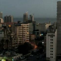 İsrail, L&uuml;bnan&rsquo;da 15 katlı binayı yerle bir etti