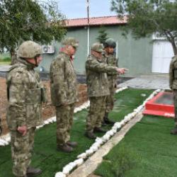 Kara Kuvvetleri Komutanı KKTC'de: Orgeneral Metin Tokel, birlikleri denetledi