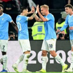 Liderin ikramını geri &ccedil;evirdiler! Zirvede puan farkı arttı