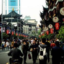 Milyonlarca mezun iş arıyor: &Ccedil;in'de gen&ccedil; işsizlik tablosu alarm veriyor