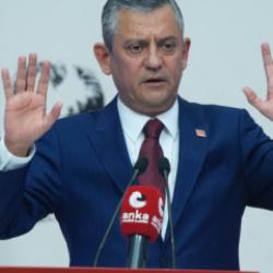 &Ouml;zg&uuml;r &Ouml;zel hakkında şok iddia! Yıkım kararlı ev milyonluk kazanca d&ouml;n&uuml;şt&uuml;